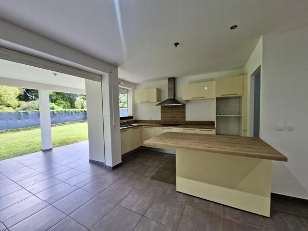Lamentin (97129) À vendre: villa récente au Lamentin - Idéale pour amoureux de la nature