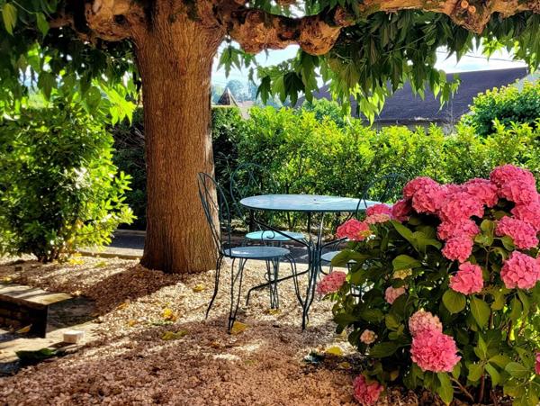 Maison T12 contemporaine de 265 m² sur parcelle de 1600 m² avec T3 indépendant