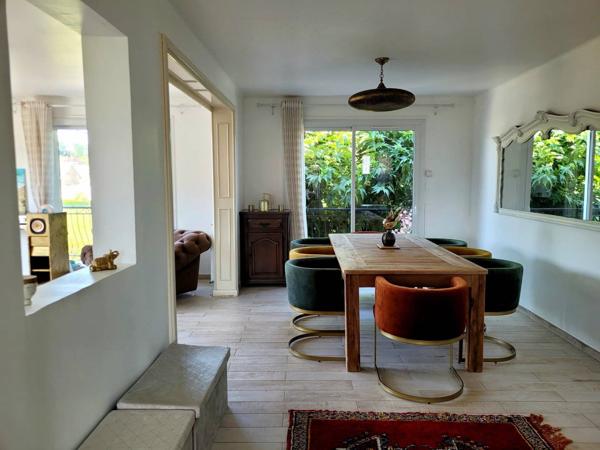 Maison T12 contemporaine de 265 m² sur parcelle de 1600 m² avec T3 indépendant