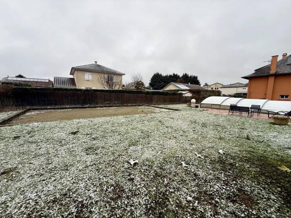 Maison T12 contemporaine de 265 m² sur parcelle de 1600 m² avec T3 indépendant