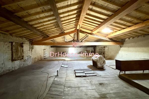 Bien immobilier à vendre 30 pièces de 665 m²