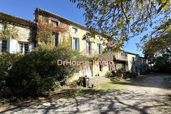 Bien immobilier à vendre 30 pièces de 665 m²