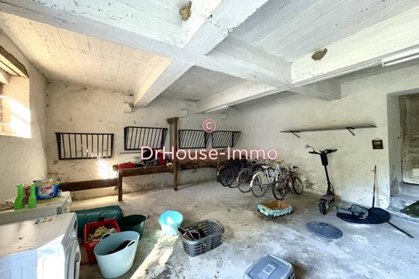 Bien immobilier à vendre 30 pièces de 665 m²