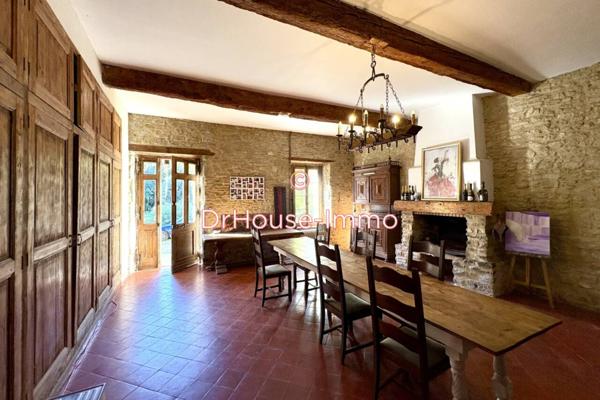 Bien immobilier à vendre 30 pièces de 665 m²