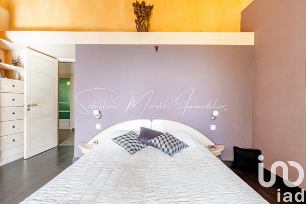 Maison à vendre 7 pièces 225 m² Nîmes