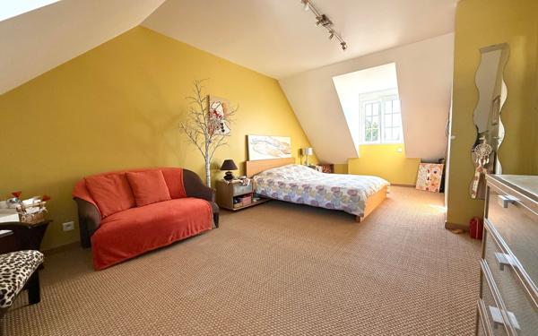 Maison à vendre    6 pièces • 217 m2 Saintry-sur-Seine