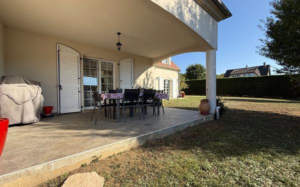 Maison à vendre    6 pièces • 217 m2 Saintry-sur-Seine