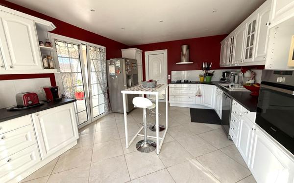 Maison à vendre    6 pièces • 217 m2 Saintry-sur-Seine