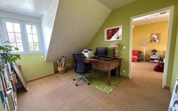 Maison à vendre    6 pièces • 217 m2 Saintry-sur-Seine