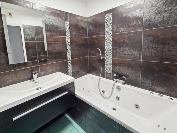 Appartement Verrieres Le Buisson 4 pièce(s) 90 m2