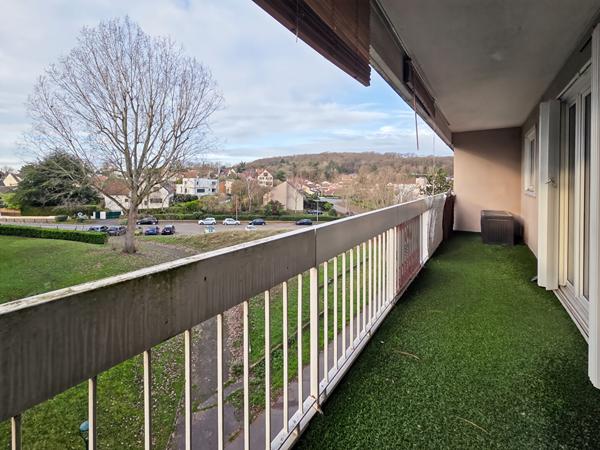 Appartement Verrieres Le Buisson 4 pièce(s) 90 m2