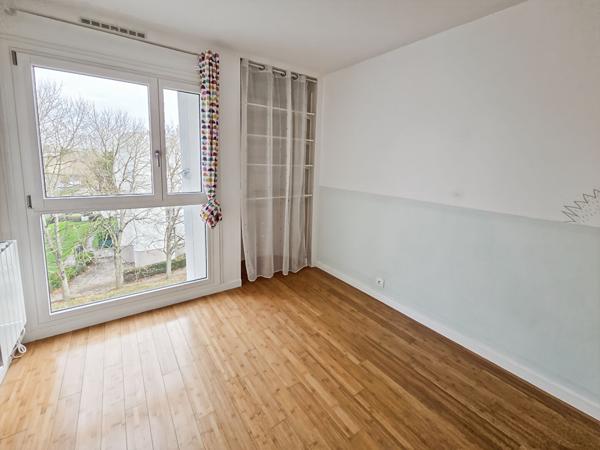 Appartement Verrieres Le Buisson 4 pièce(s) 90 m2