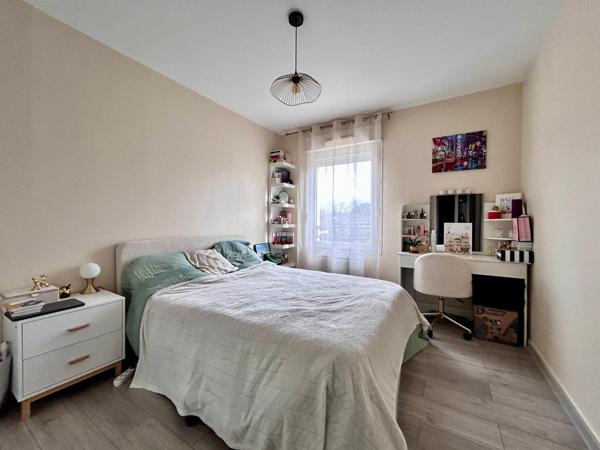 Montélimar sud Jolie Villa fonctionnelle, trois chambres, garage, jardin clos et arboré