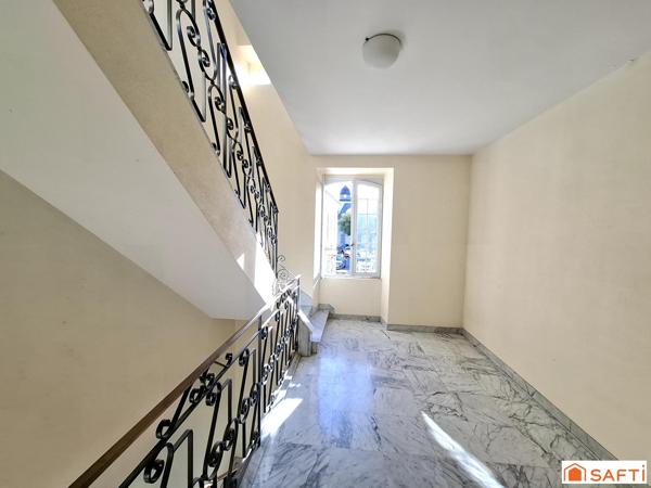 Appartement type T3 86m2 plein coeur de Navarrenx