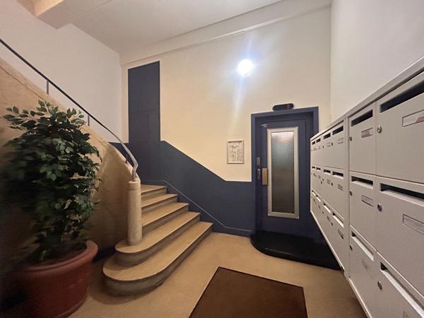 TRIANGLE D'OR - APPARTEMENT AVEC ASCENSEUR 100m²