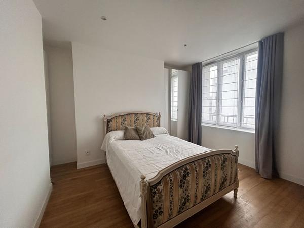 TRIANGLE D'OR - APPARTEMENT AVEC ASCENSEUR 100m²