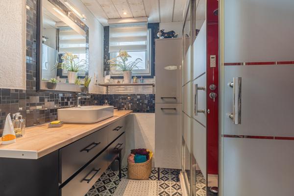 Appartement 3 pièces - 80 m² Exclusivité efficity