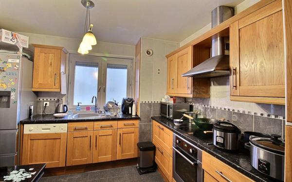 Appartement à vendre    4 pièces • 86 m2 Clichy