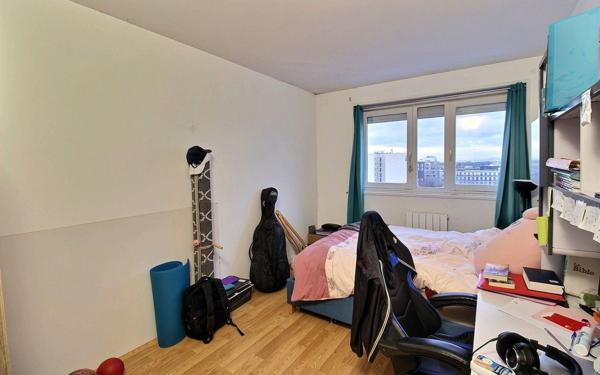 Appartement à vendre    4 pièces • 86 m2 Clichy