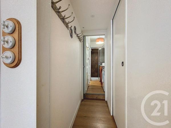 Appartement F2 à vendre  2 pièces - 38 m 2   ROCHEFORT  - 17