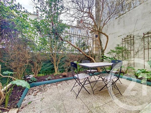 Appartement F2 à vendre  2 pièces - 38 m 2   ROCHEFORT  - 17