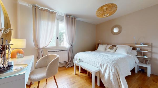 Appartement
         4 pièces
        - 69 m² Exclusivité 255 000 € *