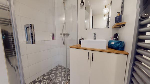 Appartement
         4 pièces
        - 69 m² Exclusivité 255 000 € *