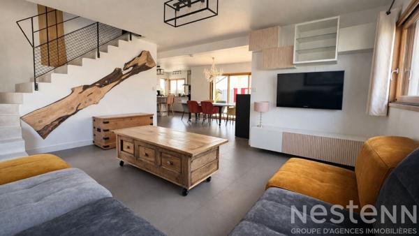 Maison contemporaine à proximité du bourg