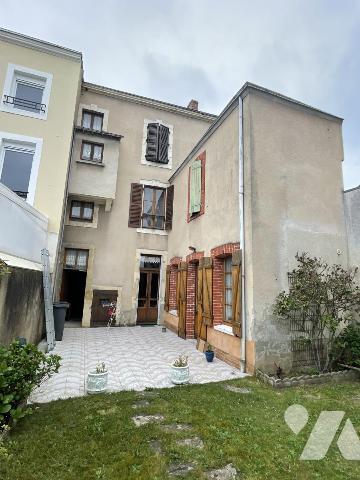 Maison de ville, 6 chambres, garage