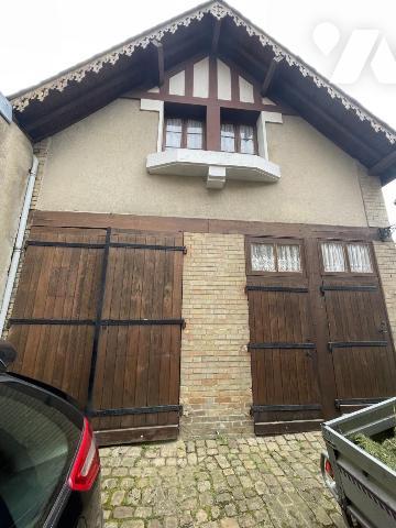 Maison de ville, 6 chambres, garage