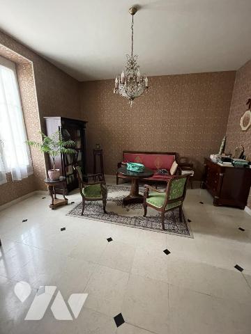 Maison de ville, 6 chambres, garage