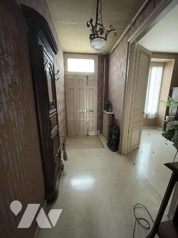 Maison de ville, 6 chambres, garage