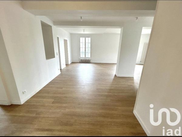 Maison 6 pièces de 155 m² à Saint-Prix (95390)