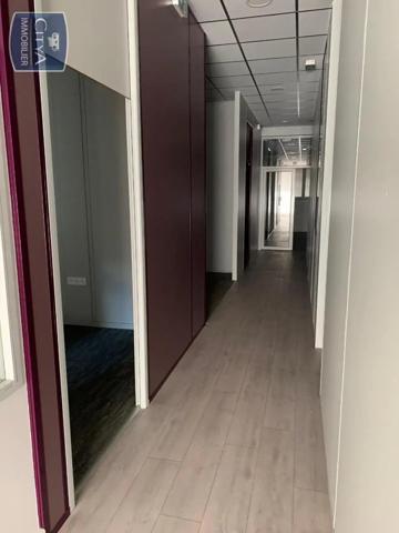 Local commercial à vendre 275m²