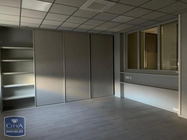 Local commercial à vendre 275m²