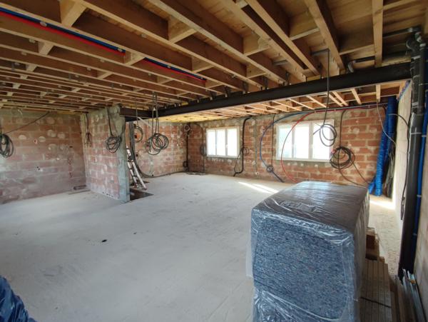 Maison
         2 pièces
        - 120 m² 237 000 € *