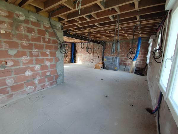 Maison
         2 pièces
        - 120 m² 237 000 € *