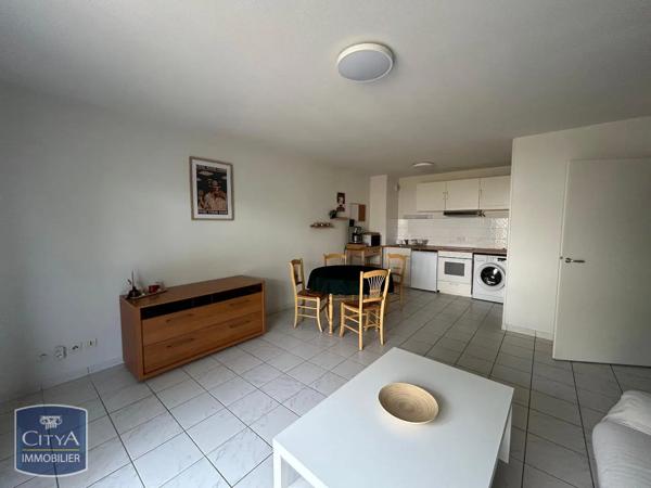 Appartement à louer 2 pièces 48.75m² Moulins (03000)
