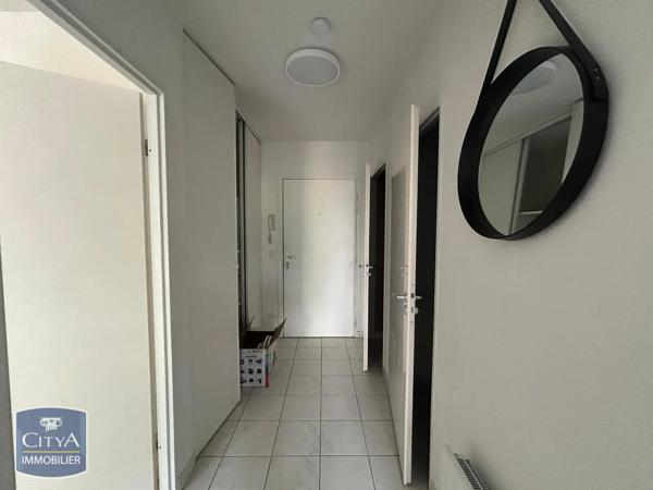 Appartement à louer 2 pièces 48.75m² Moulins (03000)