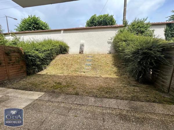 Appartement à louer 2 pièces 48.75m² Moulins (03000)