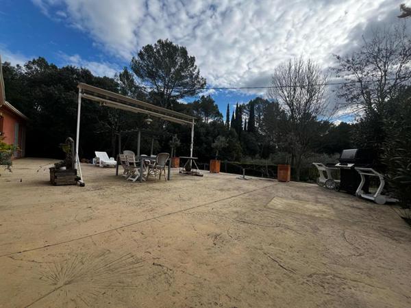 Brignoles Villa 5 pièces 138m2 - 3800m² terrain
