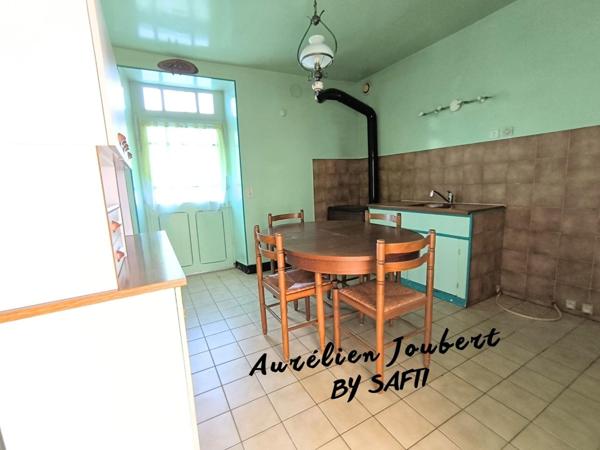 Maison de ville 80 m² avec garage 56 m² et jardin