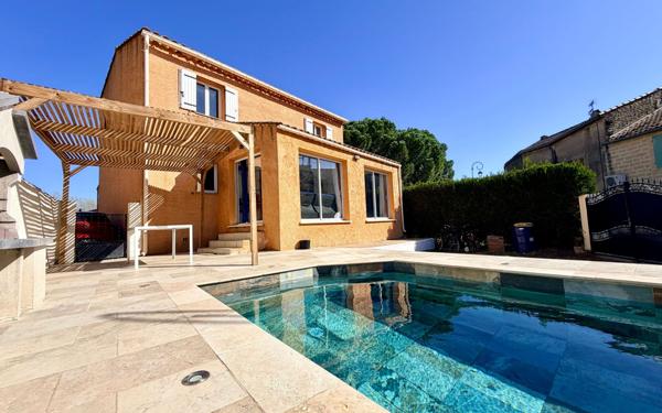 Maison à vendre    5 pièces •  Remoulins