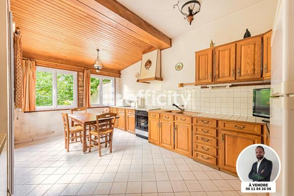 Maison
         5 pièces
        - 85 m²