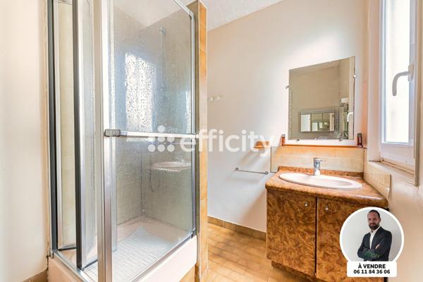 Maison
         5 pièces
        - 85 m²