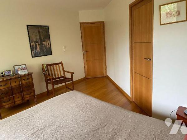 Saint-Grégoire la Cressonnière : sur un beau terrain de 829 m², maison d'habitation de type 6, ...