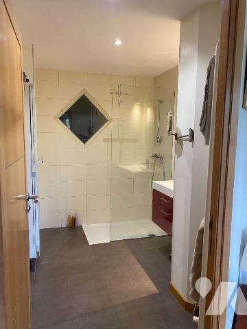 Saint-Grégoire la Cressonnière : sur un beau terrain de 829 m², maison d'habitation de type 6, ...