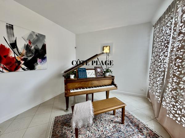 Vaux-sur-Mer (17640) VAUX PONTAILLAC VILLA AVEC PISCINE SPA GRAND VOLUME AU PRIX DE 2 080 000 € HAI