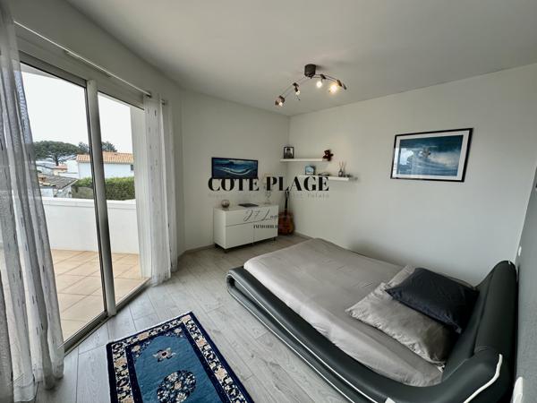 Vaux-sur-Mer (17640) VAUX PONTAILLAC VILLA AVEC PISCINE SPA GRAND VOLUME AU PRIX DE 2 080 000 € HAI