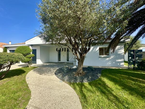 Vaux-sur-Mer (17640) VAUX PONTAILLAC VILLA AVEC PISCINE SPA GRAND VOLUME AU PRIX DE 2 080 000 € HAI